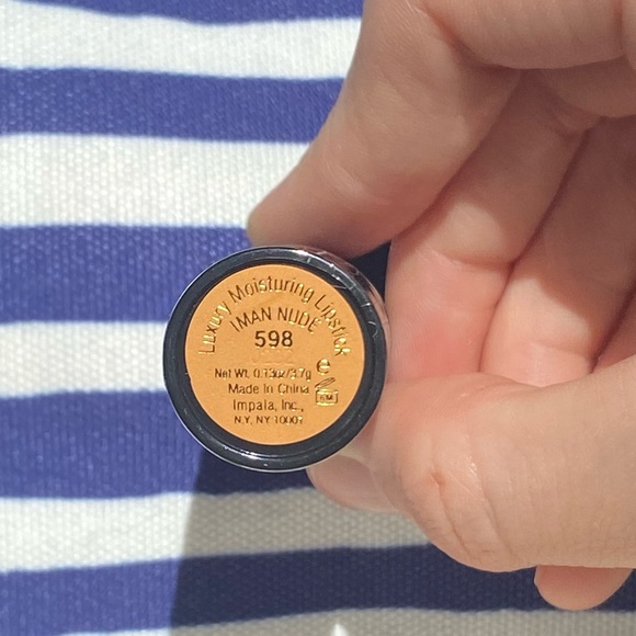 🔥5/$25🔥DISCONTINUED IMAN Cosmetics Luxury Moisturizing Lipstick - Iman Nude - Picture 4 of 5